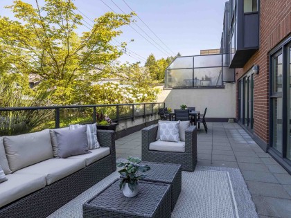 Photo 8 at 215 - 1961 Collingwood Street, Kitsilano, Vancouver West