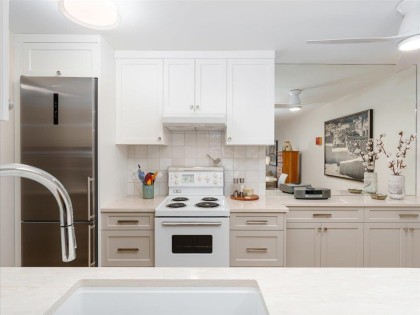 Photo 10 at 108 - 3787 W 4th Avenue, Point Grey, Vancouver West