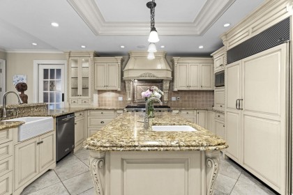Photo 11 at 3090 Mathers Avenue, Altamont, West Vancouver