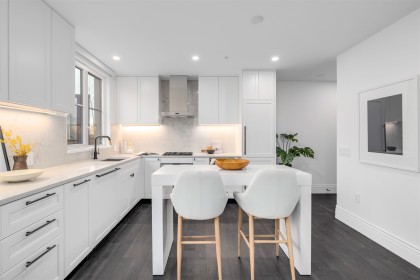 Photo 3 at 404 - 2096 W 47th Avenue, Kerrisdale, Vancouver West