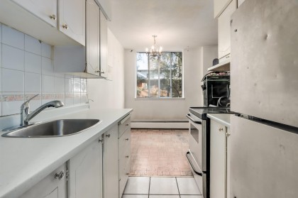 Photo 7 at 201 - 1251 Cardero Street, West End VW, Vancouver West