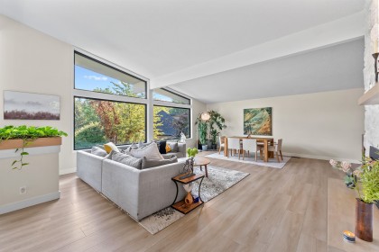 Photo 2 at 8 Halss Crescent, University VW, Vancouver West