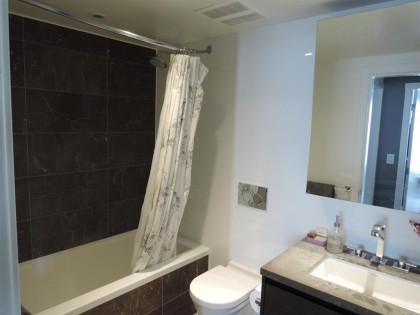 Photo 10 at 704 - 1571 W 57th Avenue, South Granville, Vancouver West