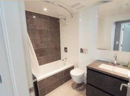 Photo 11 at 704 - 1571 W 57th Avenue, South Granville, Vancouver West