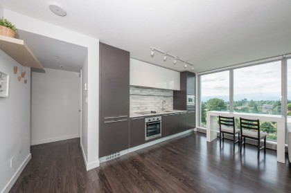 Photo 4 at 1502 - 8131 Nunavut Lane, Marpole, Vancouver West