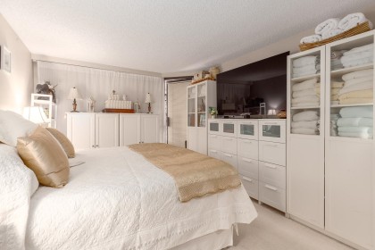 Photo 14 at 411 - 1450 Pennyfarthing Drive, False Creek, Vancouver West