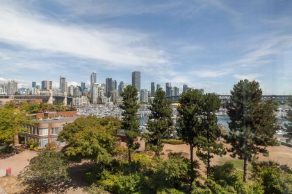 Photo 19 at 411 - 1450 Pennyfarthing Drive, False Creek, Vancouver West