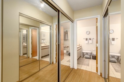 Photo 17 at 1003 - 1450 Pennyfarthing Drive, False Creek, Vancouver West