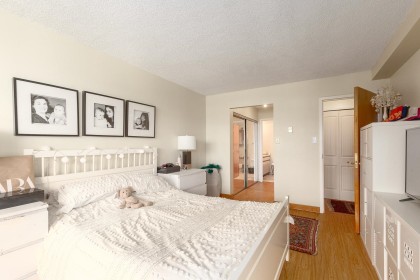 Photo 15 at 1003 - 1450 Pennyfarthing Drive, False Creek, Vancouver West