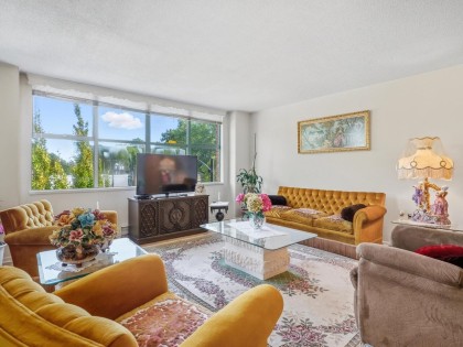 Photo 3 at 412 - 518 W 14th Avenue, Fairview VW, Vancouver West