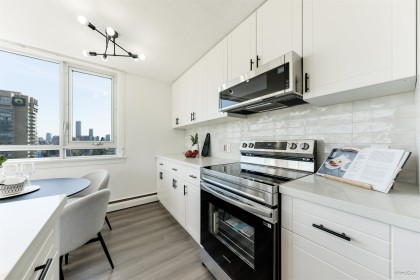 Photo 5 at 2407 - 1850 Comox Street, West End VW, Vancouver West