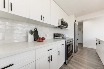 Photo 15 at 2407 - 1850 Comox Street, West End VW, Vancouver West