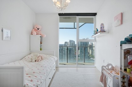 Photo 18 at 2618 - 89 Nelson Street, Yaletown, Vancouver West