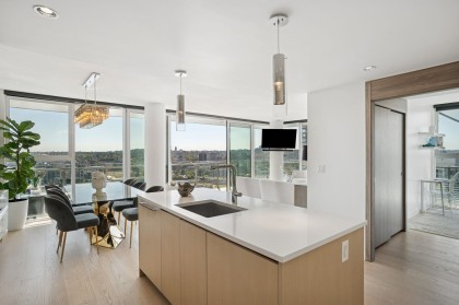 Photo 4 at 2618 - 89 Nelson Street, Yaletown, Vancouver West