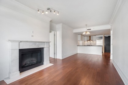 Photo 8 at 300 - 533 Waters Edge Crescent, Park Royal, West Vancouver