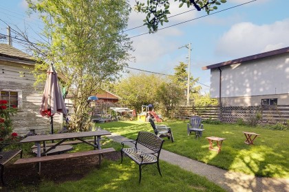 Photo 12 at 1373 W 64th Avenue, Marpole, Vancouver West