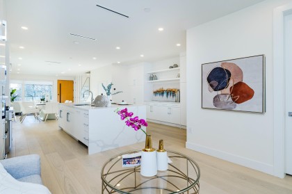 Photo 5 at 3321 W 37th Avenue, Dunbar, Vancouver West