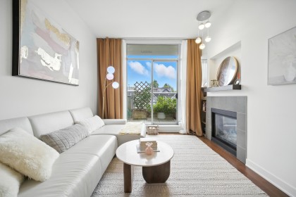 Photo 12 at 404 - 3595 W 18th Avenue, Dunbar, Vancouver West