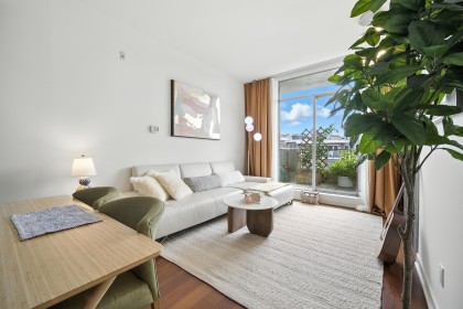 Photo 3 at 404 - 3595 W 18th Avenue, Dunbar, Vancouver West