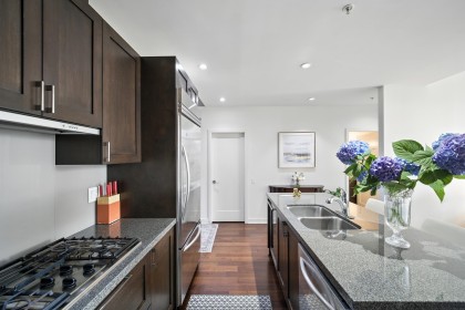 Photo 14 at 404 - 3595 W 18th Avenue, Dunbar, Vancouver West