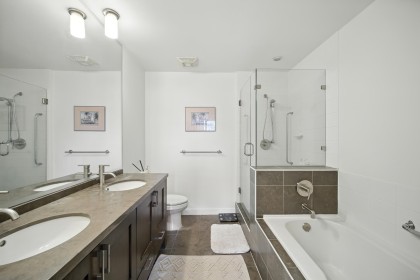 Photo 21 at 404 - 3595 W 18th Avenue, Dunbar, Vancouver West