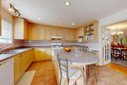 Photo 10 at 1926 W 62nd Avenue, S.W. Marine, Vancouver West