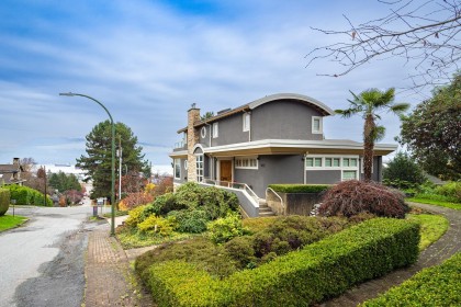 Photo 3 at 1822 Sasamat Street, Point Grey, Vancouver West