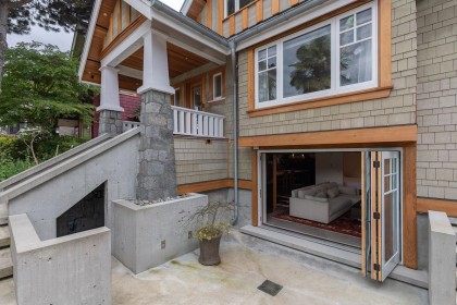 Photo 2 at 2988 Point Grey Road, Kitsilano, Vancouver West