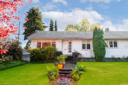 Photo 1 at 470 W 46th Avenue, Oakridge VW, Vancouver West