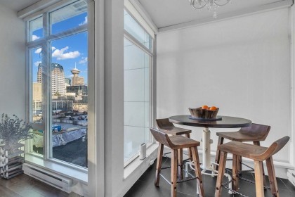 Photo 8 at 909 - 161 W Georgia Street, Downtown VW, Vancouver West