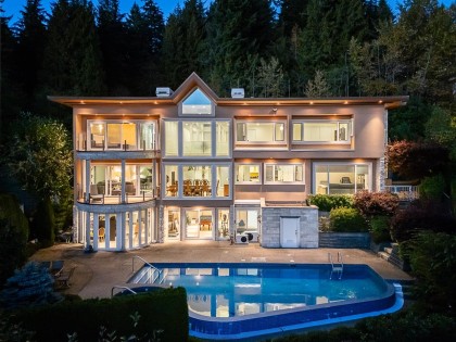 Photo 1 at 1562 Pinecrest Drive, Canterbury WV, West Vancouver