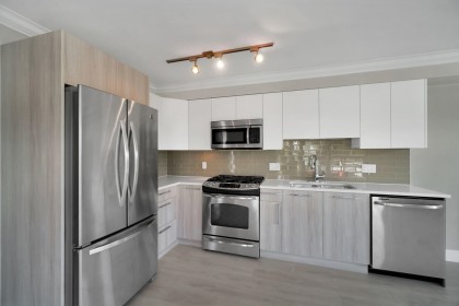 Photo 10 at 309 - 857 W 15th Street, Mosquito Creek, North Vancouver