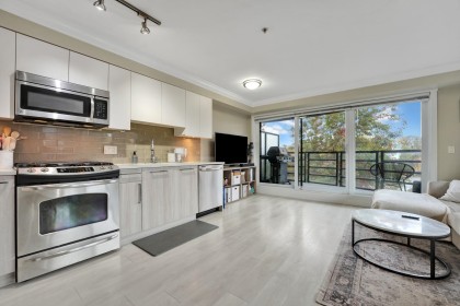 Photo 11 at 309 - 857 W 15th Street, Mosquito Creek, North Vancouver