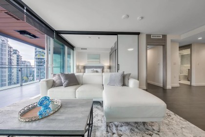 Photo 3 at 1008 - 1768 Cook Street, False Creek, Vancouver West