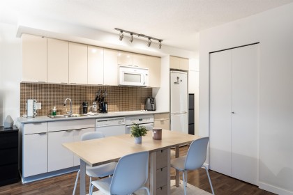 Photo 20 at 1606 - 233 Robson Street, Downtown VW, Vancouver West