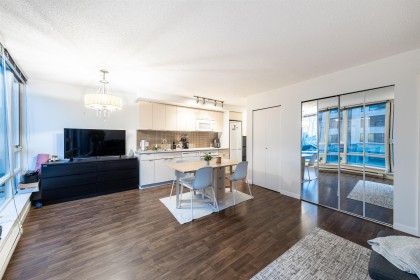 Photo 8 at 1606 - 233 Robson Street, Downtown VW, Vancouver West