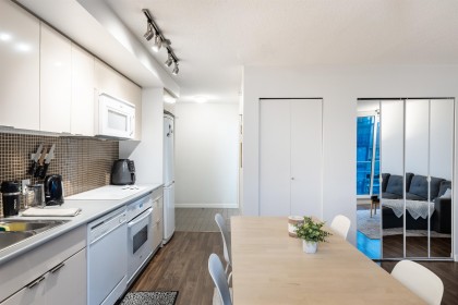 Photo 21 at 1606 - 233 Robson Street, Downtown VW, Vancouver West