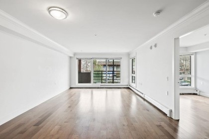 Photo 3 at 202 - 857 W 15th Street, Mosquito Creek, North Vancouver