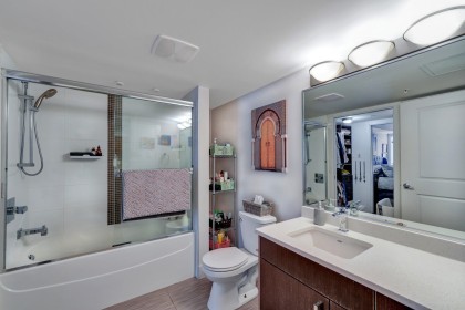 Photo 32 at 202 - 857 W 15th Street, Mosquito Creek, North Vancouver