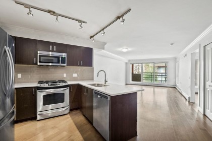Photo 5 at 202 - 857 W 15th Street, Mosquito Creek, North Vancouver
