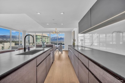 Photo 11 at 2001 - 620 Cardero Street, Coal Harbour, Vancouver West