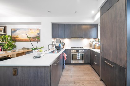 Photo 8 at 5532 Oak Street, Cambie, Vancouver West