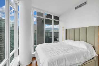 Photo 22 at 1904 - 1616 Bayshore Drive, Coal Harbour, Vancouver West