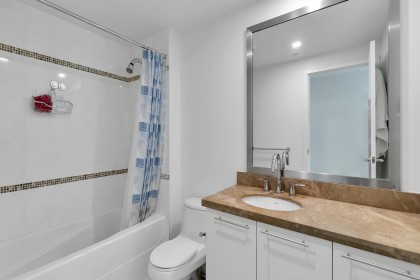 Photo 20 at 1904 - 1616 Bayshore Drive, Coal Harbour, Vancouver West