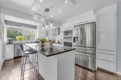 Photo 12 at 4380 Woodcrest Road, Cypress Park Estates, West Vancouver