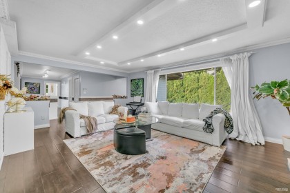 Photo 3 at 4380 Woodcrest Road, Cypress Park Estates, West Vancouver