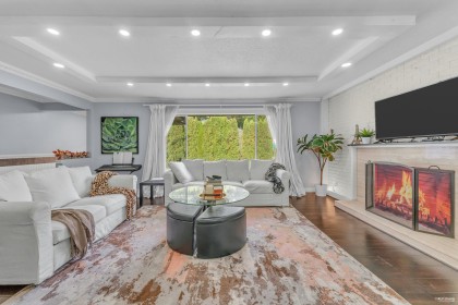 Photo 4 at 4380 Woodcrest Road, Cypress Park Estates, West Vancouver