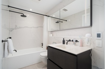 Photo 16 at 1905 - 620 Cardero Street, Coal Harbour, Vancouver West