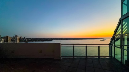 Photo 3 at 17 - 1861 Beach Avenue, West End VW, Vancouver West