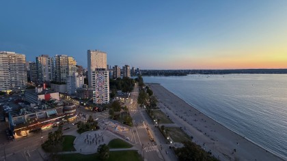 Photo 4 at 17 - 1861 Beach Avenue, West End VW, Vancouver West